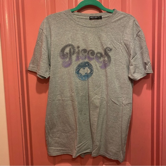 Nasty Gal Pisces Girl Tee - Picture 3 of 5